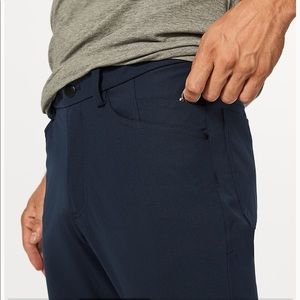 Lululemon ABC Pant Classic in Navy Blue